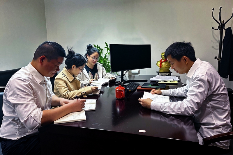 集體學習.jpg